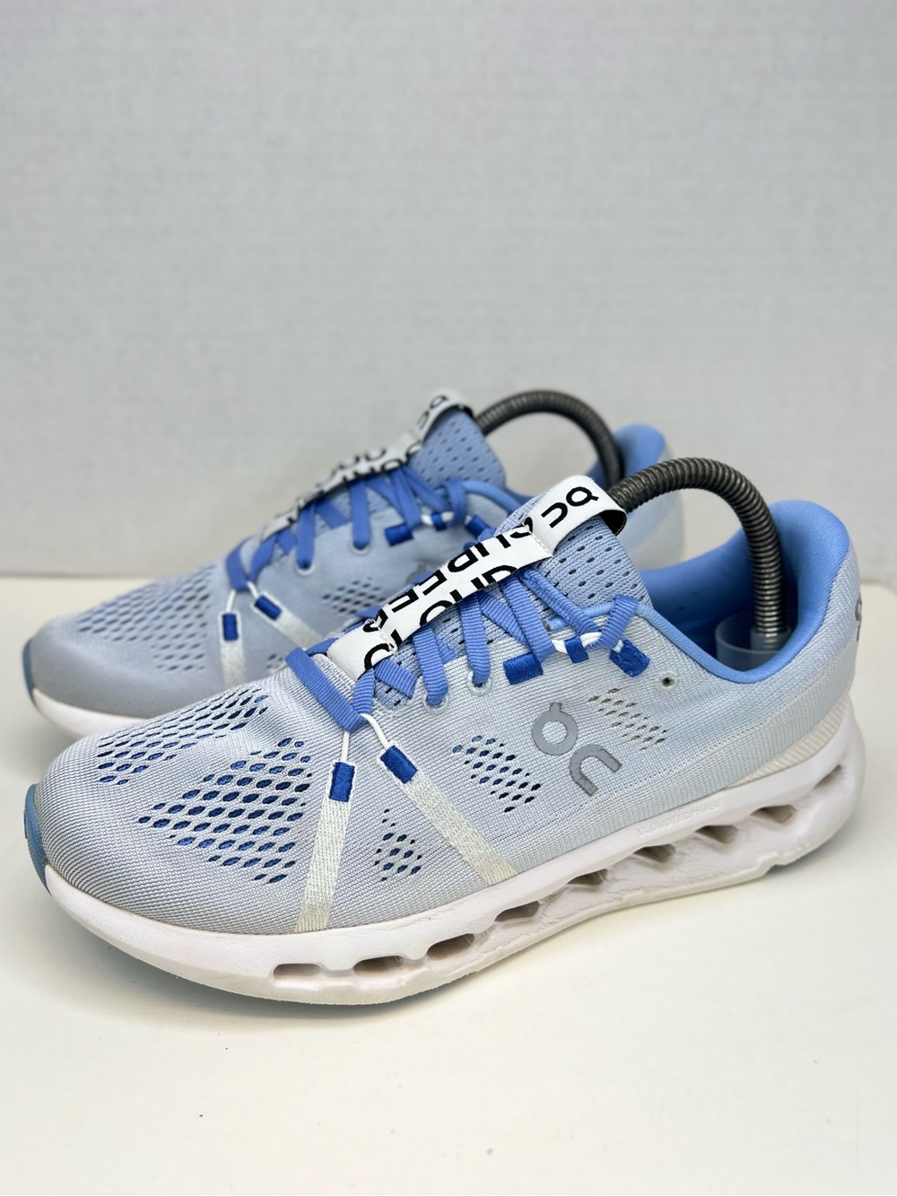 On Cloudsurfer Womens Sz 8 Heather/White Athletic Running Shoes Very Good No Box